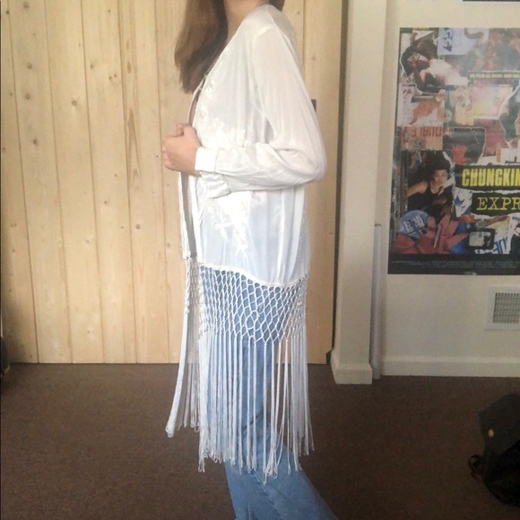Off White Kimono w/ Fringe and Embroidered Flowers - Picture 4 of 12